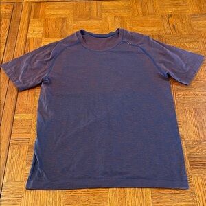 Lululemon Blue ombre Short Sleeve Shirt Large